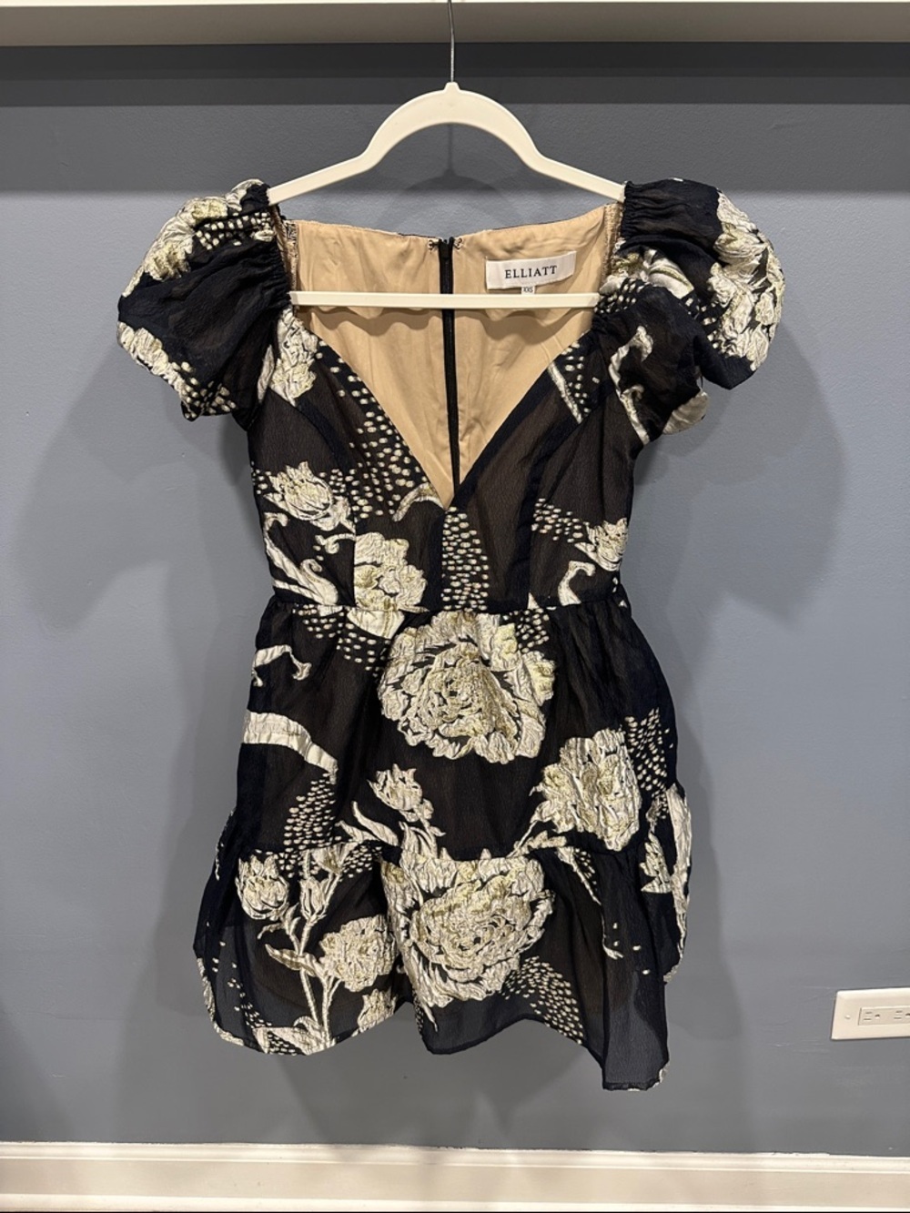 ELLIATT- PICARD
JACQUARD MINI DRESS IN BLACK Size XXS